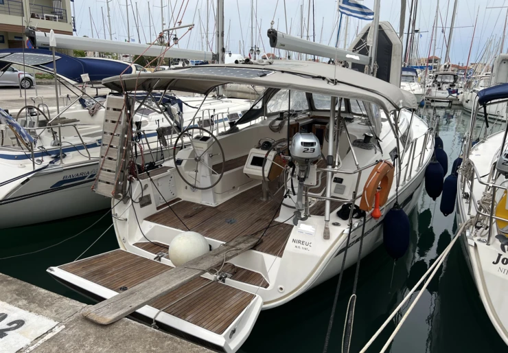 Bavaria Cruiser 41 Port de Lefkas | NIREUS