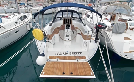 Bavaria Cruiser 33