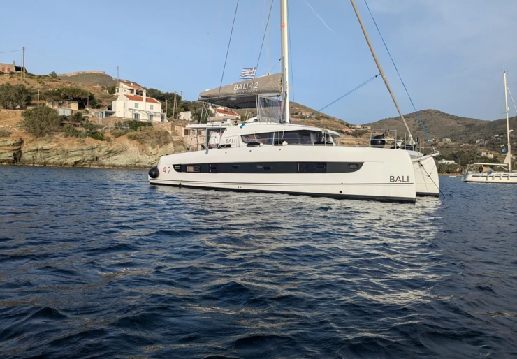 Bali 4.2 Lavrion - puerto principal | Leo