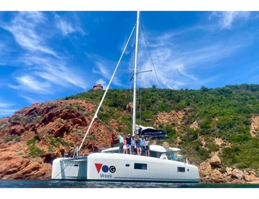 Lagoon 42
