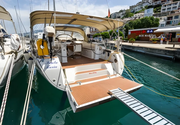 Bavaria Cruiser 45 Hafen von Fethiye | Santa Maria