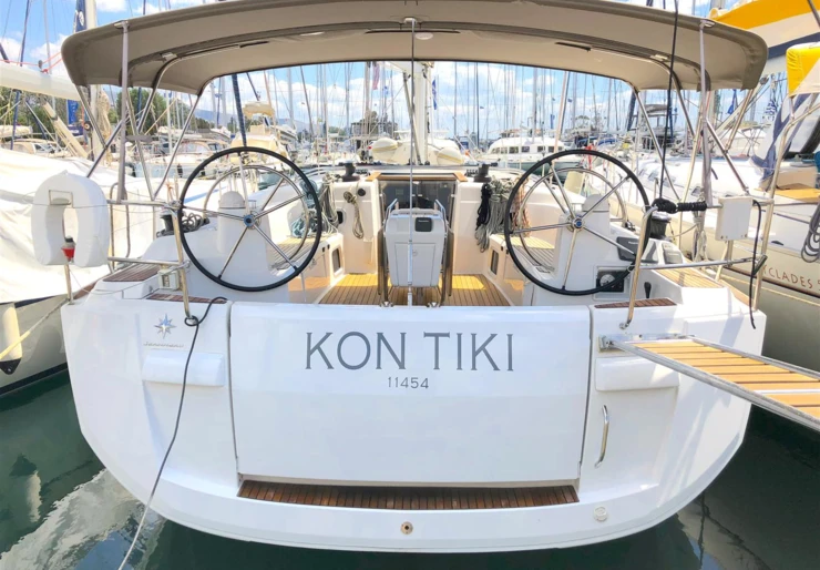 Sun Odyssey 519 Lefkas harbour | KONTIKI