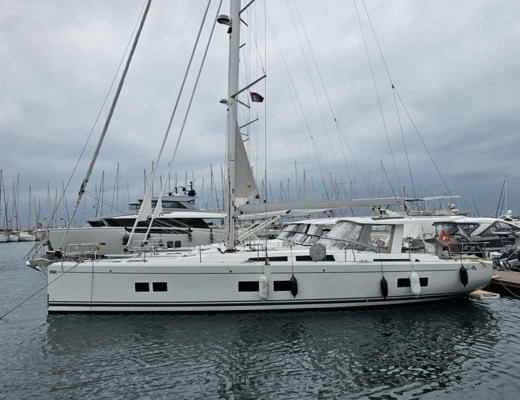 Hanse 548