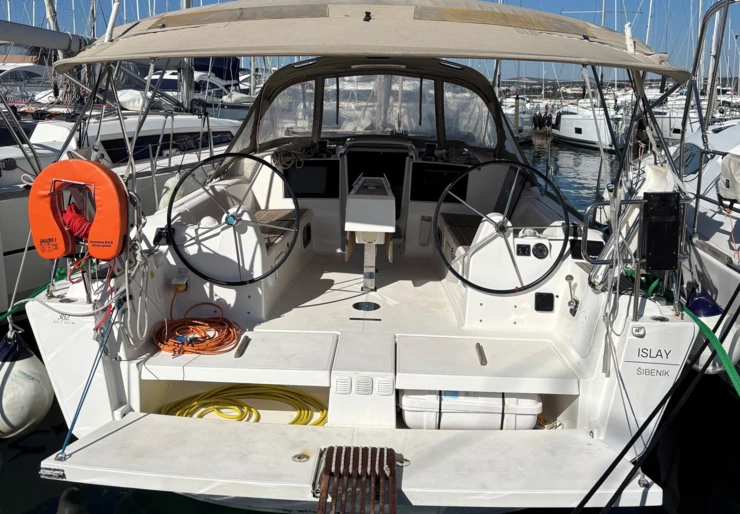 Dufour 382 GL Marina Kornati | Islay