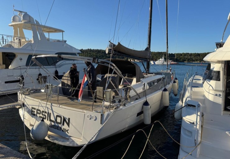 Dufour 56 Exclusive Mandalina | EPSILON
