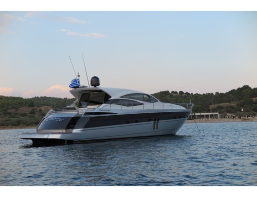 Pershing 64