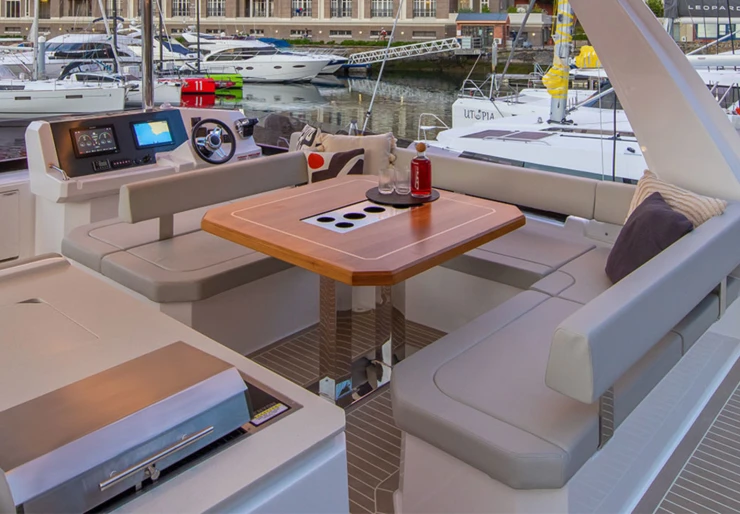 Leopard 40 PC ( Moorings) Marina Palm Cay | 