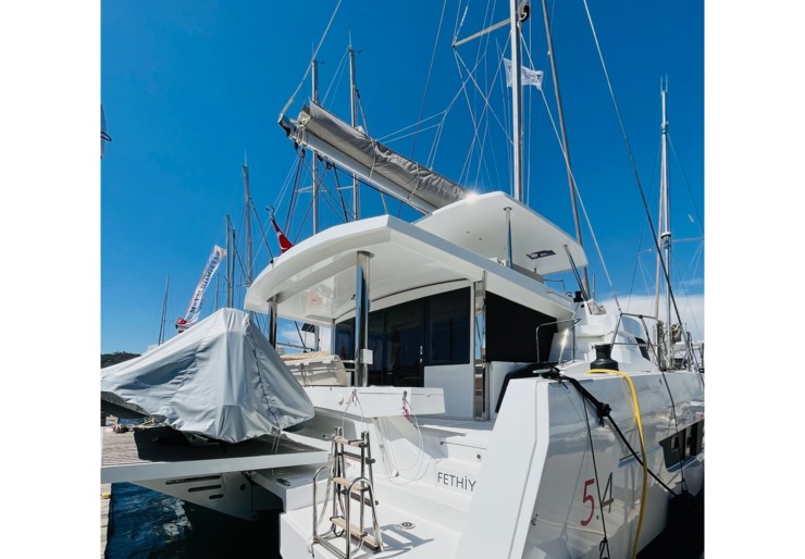 Bali 5.4 Fethiye harbour | LA BRISE 2