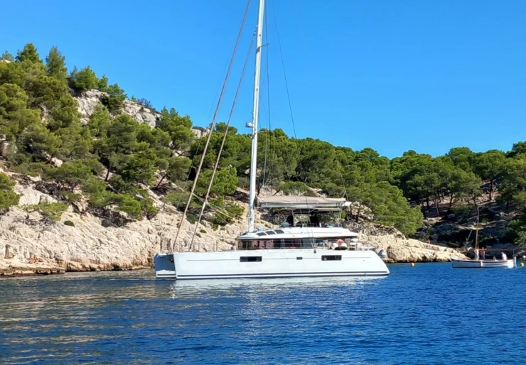 Lagoon 560 S2 L'amirauté Charles Ornano | Ever III