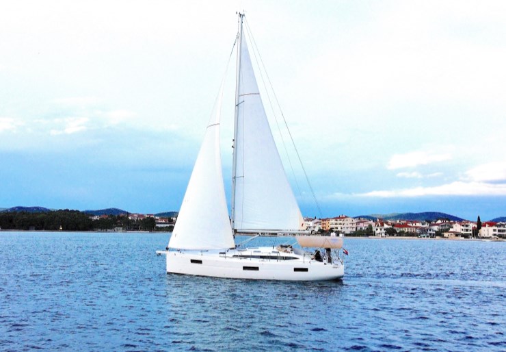 Elan 45 Impression Pirovac | AURA