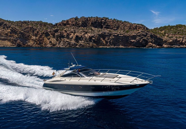 Sunseeker Camargue 47 Mykonos | Navarone