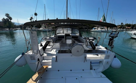 Dufour 470