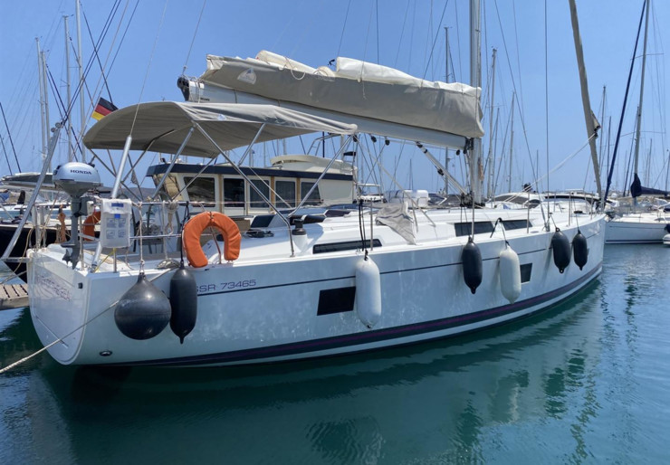 Hanse 458 Lavrion - main port | Edelweiss
