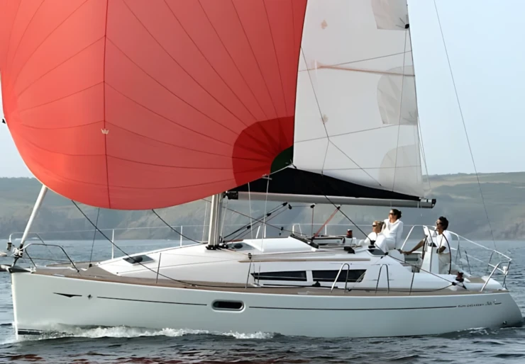 Sun Odyssey 36i Lavrion - main port | Celeste