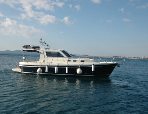 Adria 1002