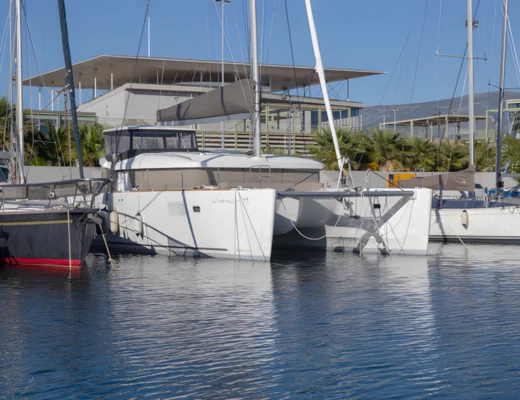 Lagoon 450 S