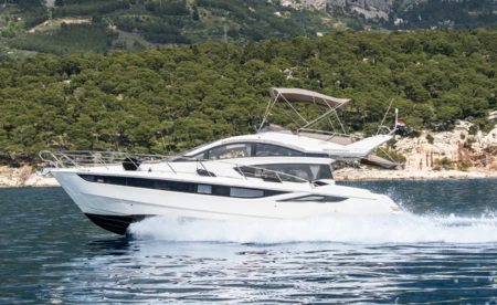 Galeon 430 Skydeck