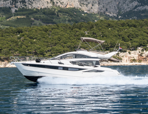Galeon 430 Skydeck