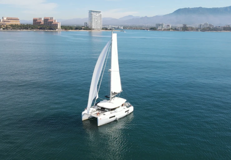 Lagoon 40 Puerto Vallarta | Laguna Goo