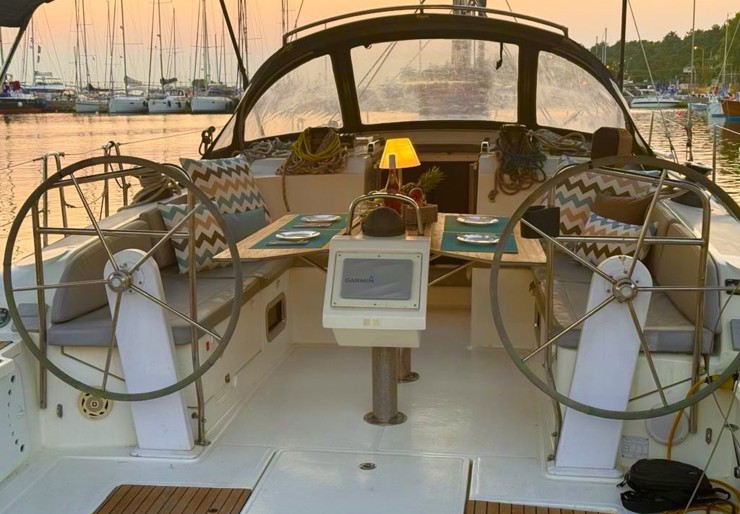 Bavaria Cruiser 46 Nikiti | Aquilo