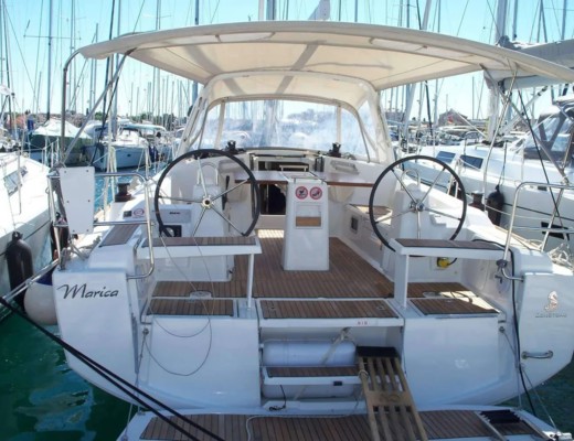 Oceanis 38