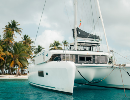 Lagoon 42