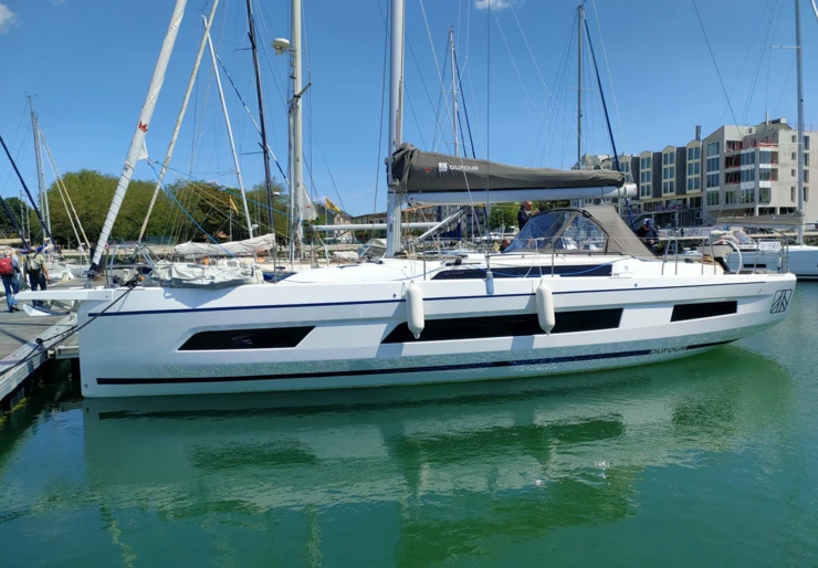 Dufour 41 Castellammare di Stabia | Asteria - Water maker, Solar Panel