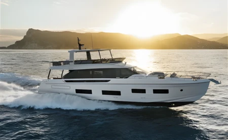 Azimut 82 Fly