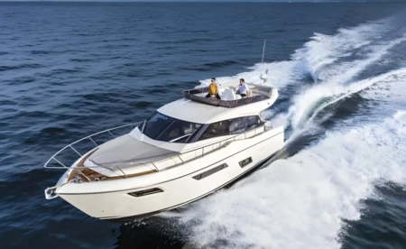 Ferretti 450