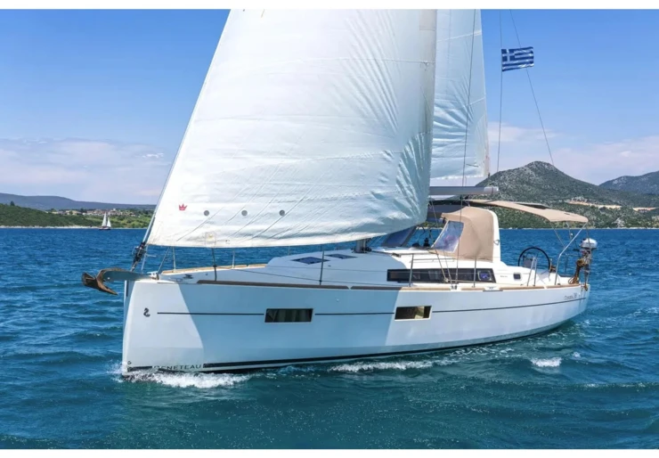 Oceanis 38 Lefkas harbour | Zografia