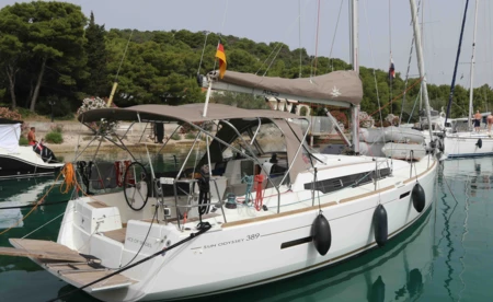 Sun Odyssey 389