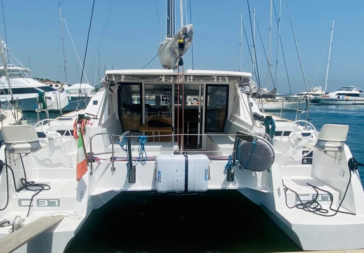 C-Cat 37 Puerto de Portisco | Altair