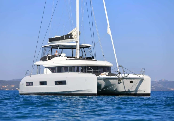 Lagoon 55 New Marina Kastela | CHAMPAGNE PLEASE