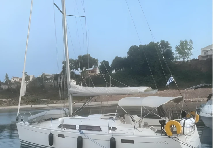 Hanse 350 Lefkas harbour | AF-H350