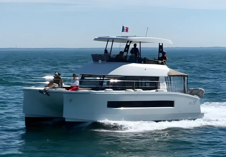 MY 37 Marines de Cogolin | ROSSINANTE