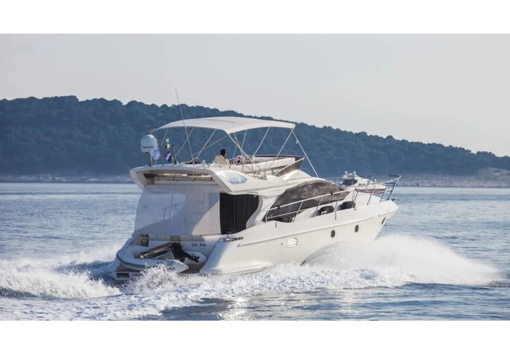 Azimut 43 Fly Drage | Lou Ann