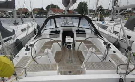 Hanse 458