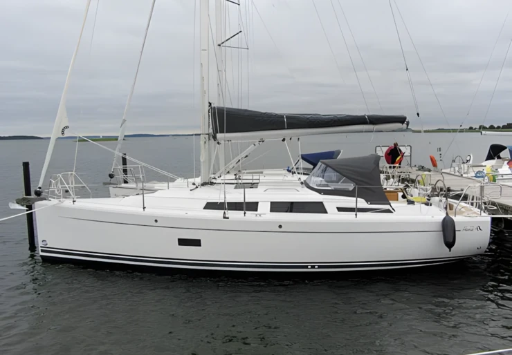 Hanse 348 Saltsjö Pir Marina - Saltsjöbaden | Nineteen