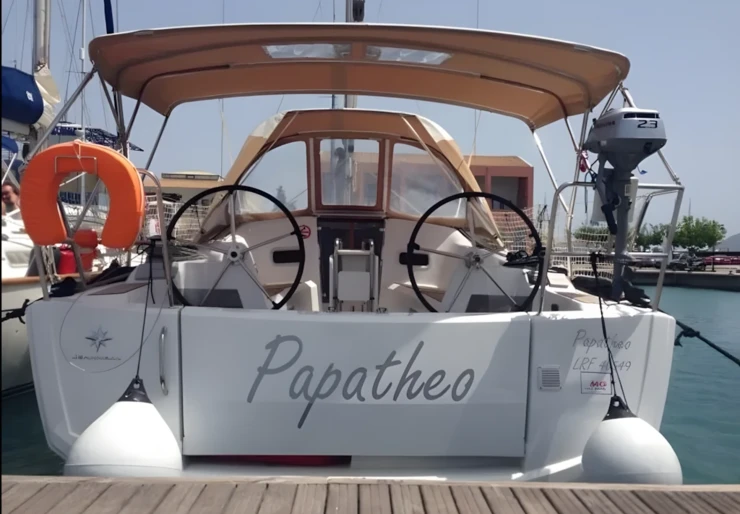 Sun Odyssey 349 Port de Lefkas | Papatheo