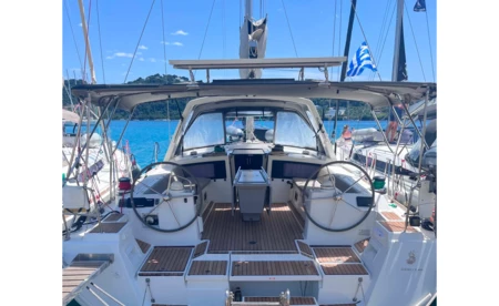 Oceanis 48
