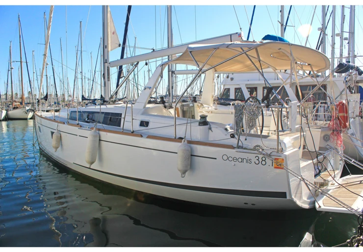 Oceanis 38.1 Puerto Olimpico | VITA