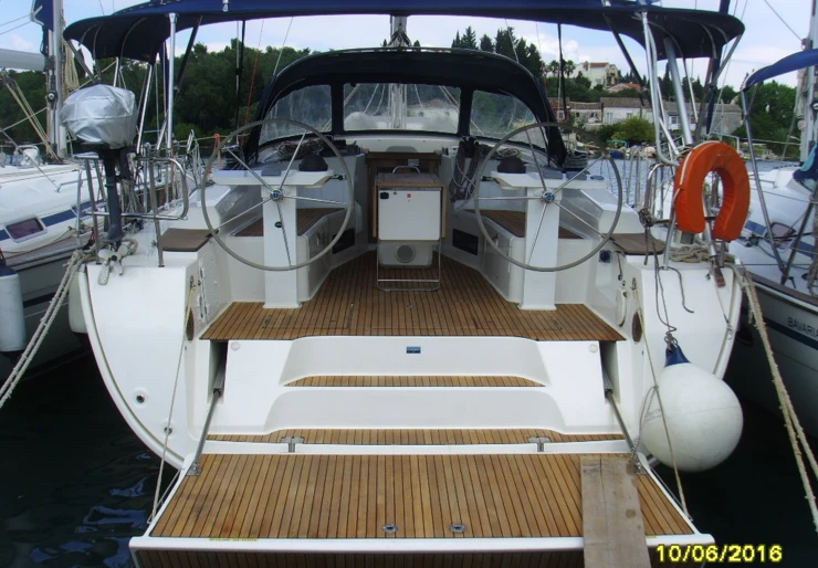Bavaria Cruiser 45 Hafen von Lefkada | Patroklos