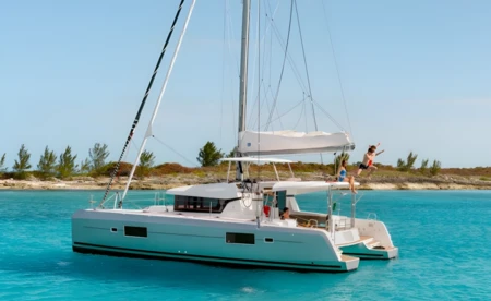 Lagoon 42