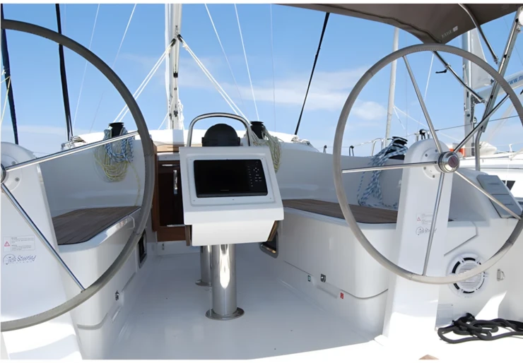 Bavaria 37 Cruiser Marina Gouvia | Bav37/2015