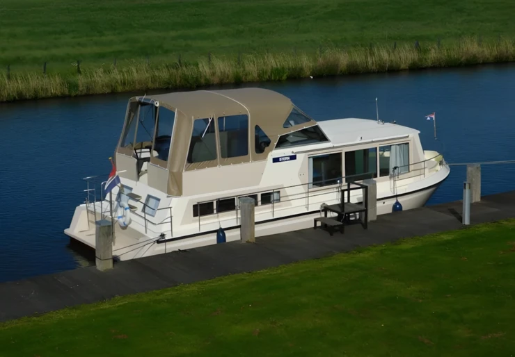 Safari Houseboat 1050 Lemmer | Stern