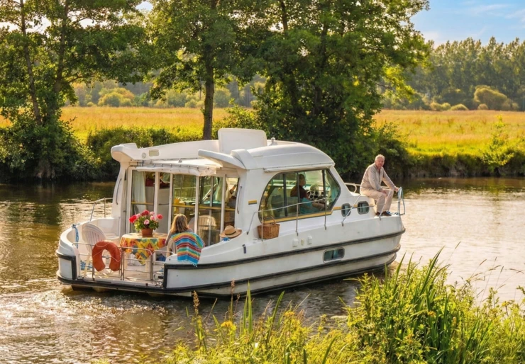 Sedan 1000 Joigny | BENOISEY