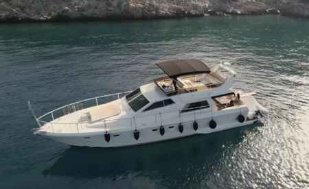 Ferretti 52