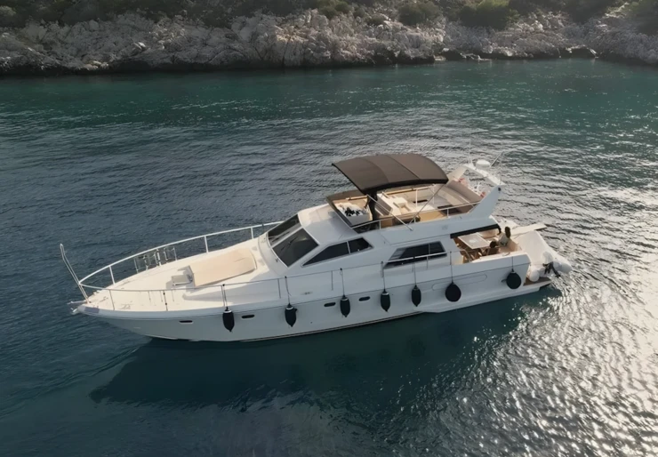 Ferretti 52 Alimos Kalamaki | BLUE DREAM