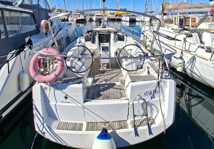 Sun Odyssey 389 Propriano | STAR FISH