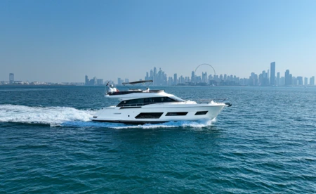 Ferretti 670
